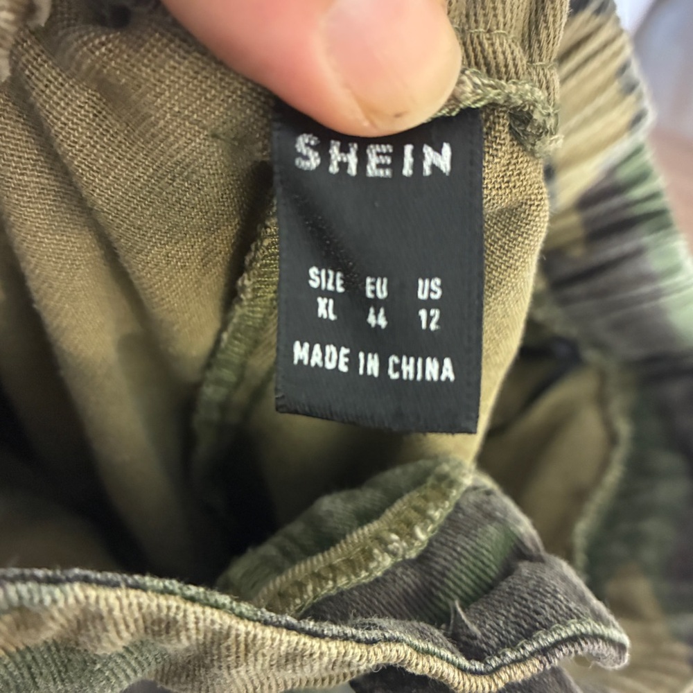 ⚡️3 for 25⚡️ SHEIN Women’s Green Camouflage Cargo Pants – Size 12 - Picture 6 of 6
